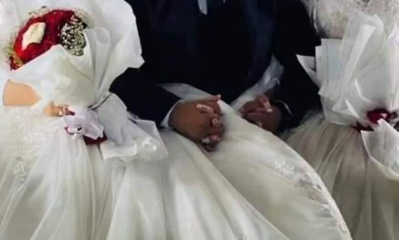 بالصورة.. رجل يتزوج امرأتين في وقت واحد ويثير الجدل في الجزائر 1 تنزيل 17