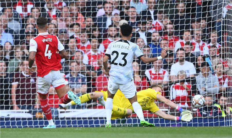 آرسنال يقهر ليفربول ويستعيد صدارة البريميرليج 10 ارسنال.