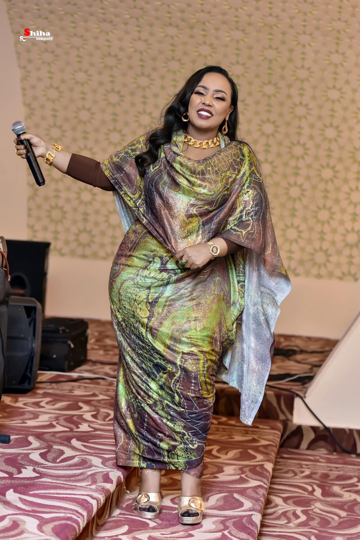 شاهد بالفيديو.. خلال حفل خاص بالقاهرة.. الفنانة هدى عربي تعود لإشعال مواقع التواصل بوصلة رقص مثيرة على أنغام (فرسة عاد في نزولك يا لوله) 10 هدى عربي العين4