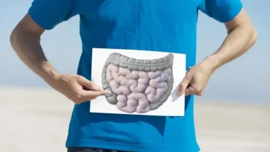 205 194011 difference between symptoms appendix colon 700x400