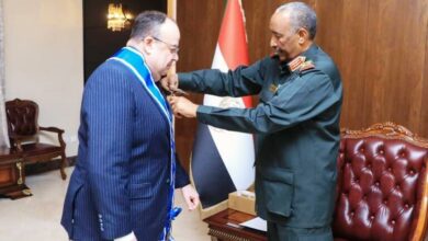 البرهان وسفير مصر 768x470 1