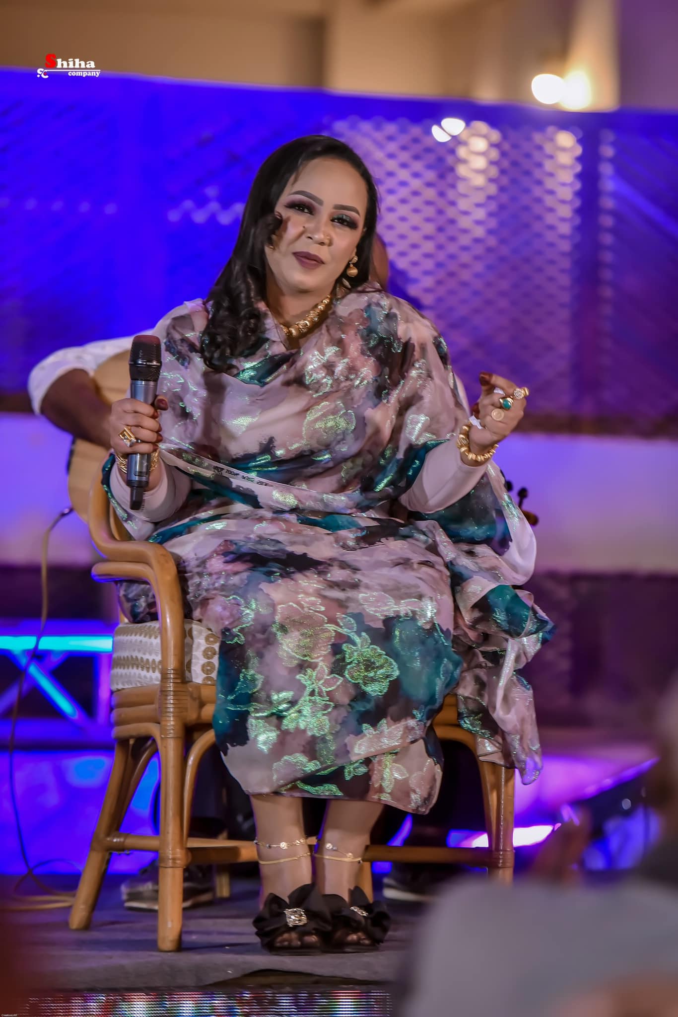 شاهد بالصور.. الفنانة هدى عربي تتجاهل واقعة الأوبريت العربي بجلسة عود أنيقة تظهر من خلالها بكامل جمالها وتعلق: (جلسة ما منظور مثيلا) 14 هدى عود3