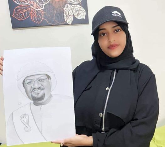 شاهد بالصورة.. الرسامة الحسناء تعود لإثارة الجدل على مواقع التواصل برسم لوحة لشيخ الأمين وساخرون: (كان ترسميها بدري شوية عشان يسفرك معاهو قطر) 1 321298845 6169225466442399 8310569786931734320 n
