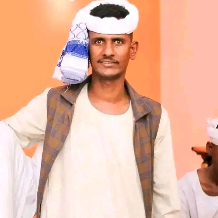 شاهد بالفيديو.. على أنغام "ما معقول" الفنان ود الأشبة يلتقي بالمطرب الذي أشتهر بالبكاء أثناء الغناء في حفل حضره جمهور غفير 10 بلة ود الاشبة