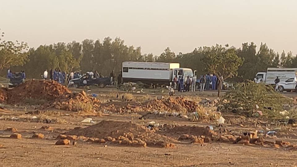 تفاصيل جديدة.. مقتل مساعد شرطة في حادثة إطلاق النار على عربة ترحيل المساجين 10 مساجين