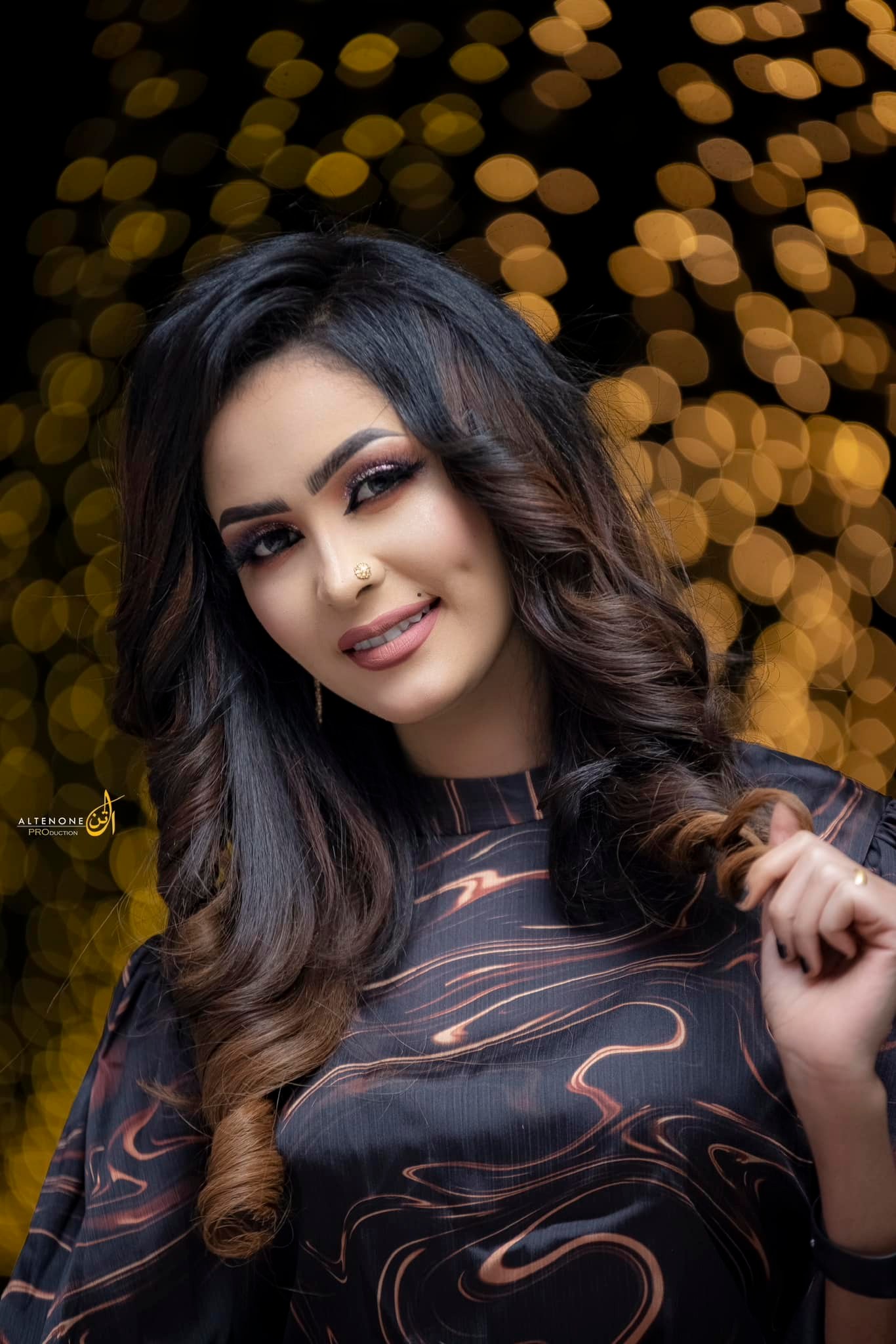 شاهد بالفيديو.. حسناء الغناء السوداني تظهر بنيولوك جديد وبأغنية لا تفهم كلماتها وتثير اهتمام المتابعين 10 نون عبد السلام