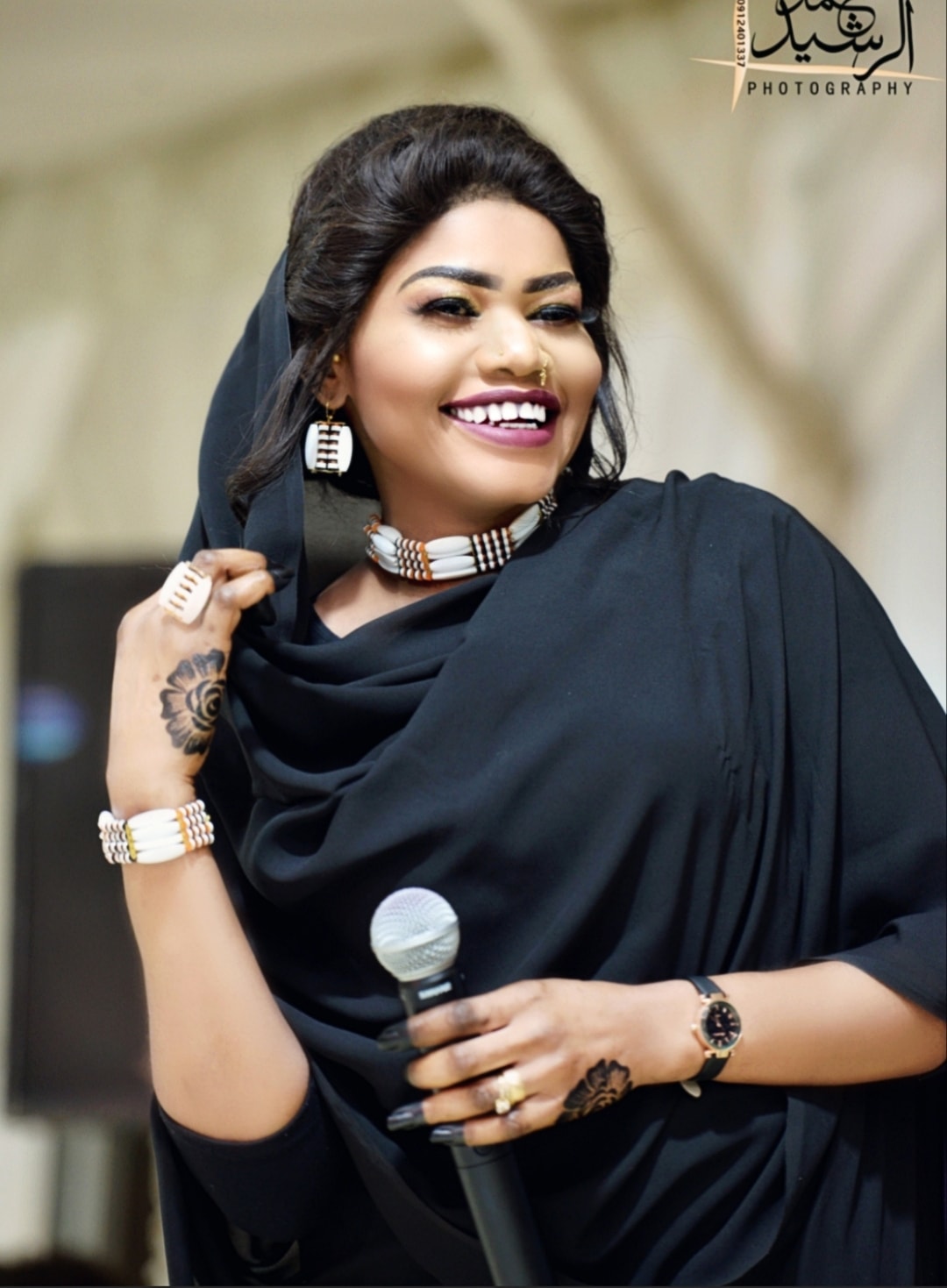 المذيعة نسرين النمر تعلن تضامنها مع الفنانة تغريد العشرة بعد تعرضها للضرب خلال حفلها الأخير (غردي منتصرة وعنيدة علي تابوهات المجتمع البائدة وذكورته الزائفة) 10 تغريد العشرة جديد2