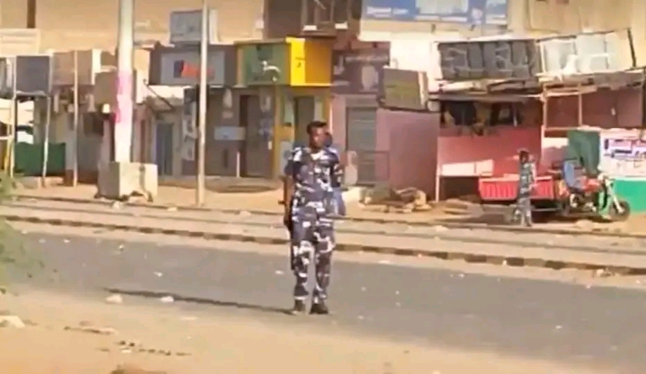 وزير سابق: ما حدث اليوم”عقل سائد داخل المؤسسات العسكرية والأمنية” 10 شرطة