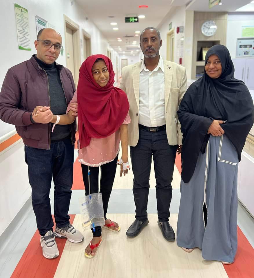 طبيب مصري ينجح في إنقاذ حياة طفلة سودانية بجراحة نادرة.. تفاصيل 10 563