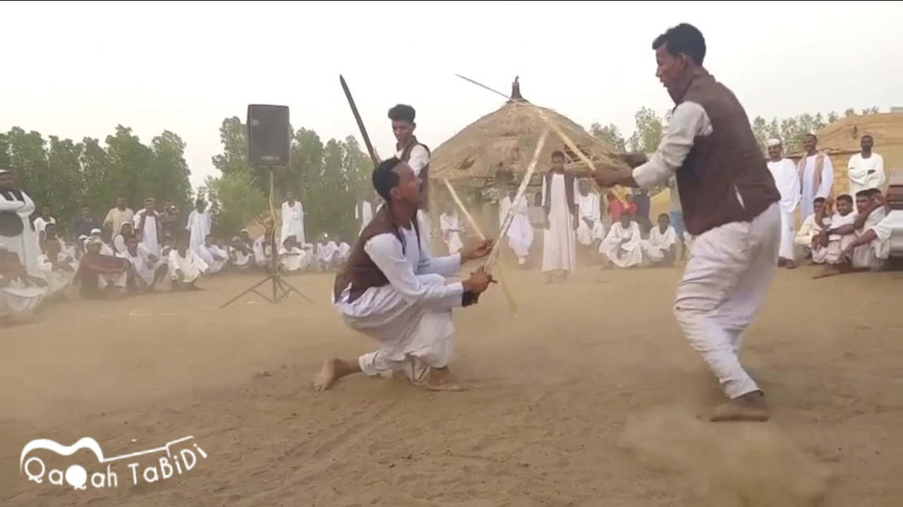 شاهد بالفيديو.. رقصة "الصقرية" السودانية الشهيرة تعرض على الموسيقى الانجليزية وأغاني المهرجانات المصرية والأهازيج العربية وتحقق نجاحاً باهراً 10 صقرية