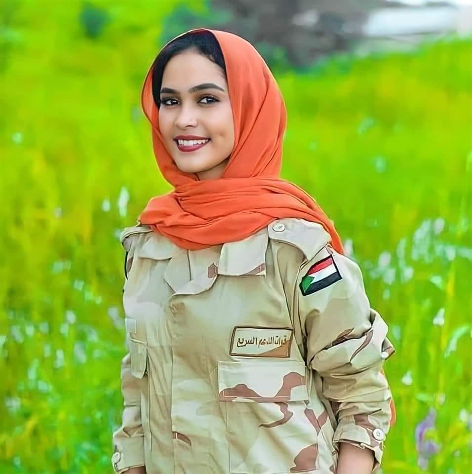 شاهد بالصورة.. حسناء الفن السوداني تثير ضجة واسعة بعد ظهورها وهي ترتدي الزي العسكري للدعم السريع ومعجبيها يكشفون التفاصيل 11 نون عبد السلام2