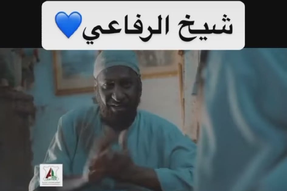 شاهد بالفيديو.. خلال مشهد درامي ممثل سوداني كبير يقع في خطأ شنيع أثناء قرأته آية قرآنية وشيخ معروف يرد عليه بتغريدة غاضبة: (بلغ بهم التمادي ان يستهزئوا بالقرآن) 10 336501898 549855080608879 4013728092014765422 n