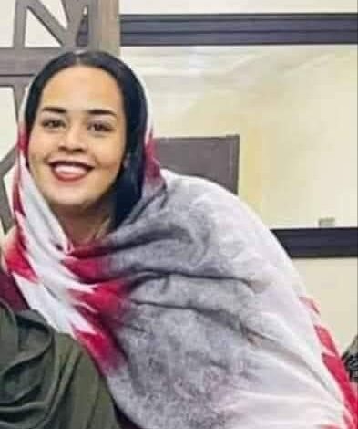 شاهد بالفيديو.. كابتن الهلال السابق فوزي المرضي يكشف التفاصيل الكاملة لاستشهاد إبنته الدكتورة آلاء داخل منزلها (طلبت منها تعمل لي فنجان قهوة والطلقة أصابتها في القلب) 1 341690068 598343435338346 68880887979726543 n