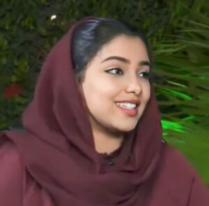 بالصور .. الشاعرة الحسناء أفنان سمير: حتى إذا متنا يعني شنو .. الموت ما حاجة كعبة 2 أفنان سمير