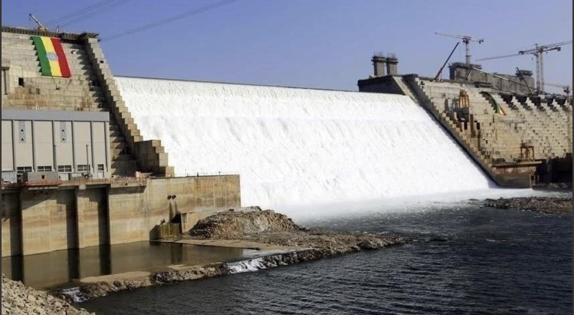 التخزين الرابع وصل لـ 23 ملياراً.. مخاوف من انزلاقات وهبوط بسد النهضة 10 IMG 1262