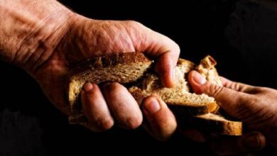 خبز اكل جوع