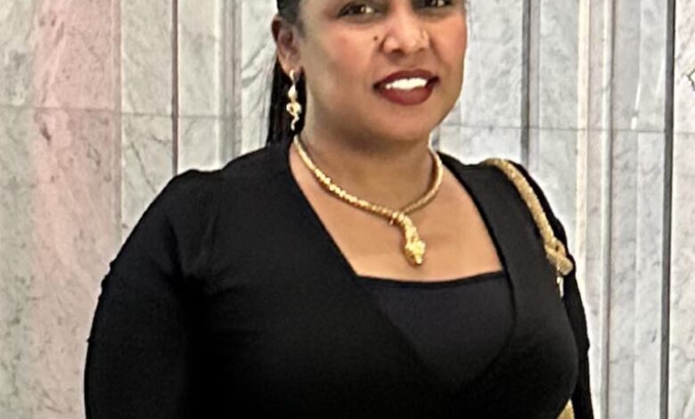 شاهد بالصورة.. الفنانة هدى عربي تعود للسيطرة على مواقع التواصل بإطلالة ملفتة 1 353452417 1901075256940937 7484503965816403487 n