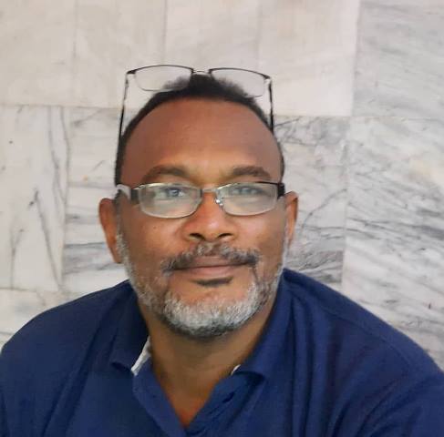 حاتم الياس: الحرية والتغيير لو ما اتحالفوا مع الدعم السريع يبقوا ناس مساكين ساي 10 حاتم الياس