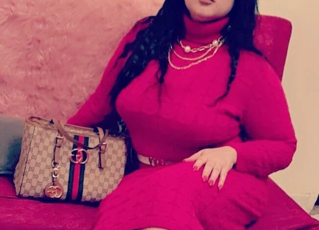 شاهد بالصورة.. الفنانة السودانية مونيكا تثير ضجة اسفيرية غير مسبوقة بعد ظهورها بفستان قصير كشفت من خلاله عن "ساقيها" 1 359857431 822704049245127 4907262481432628502 n