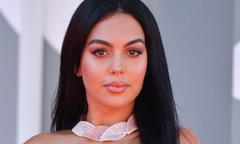 كريستيانو رونالدو يطلب الزواج من جورجينا رودريغيز 1 jorjena ni