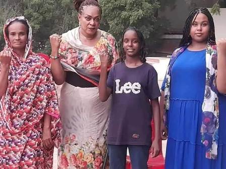 رسالة الى لا لقهر النساء: هاجروا الى أرض لا يظلم فيها أحد 95℅ من الخرطوم بيد الجنجويد وتمتعو بالديمقراطية الحقيقية 10 لا لقهر النساء