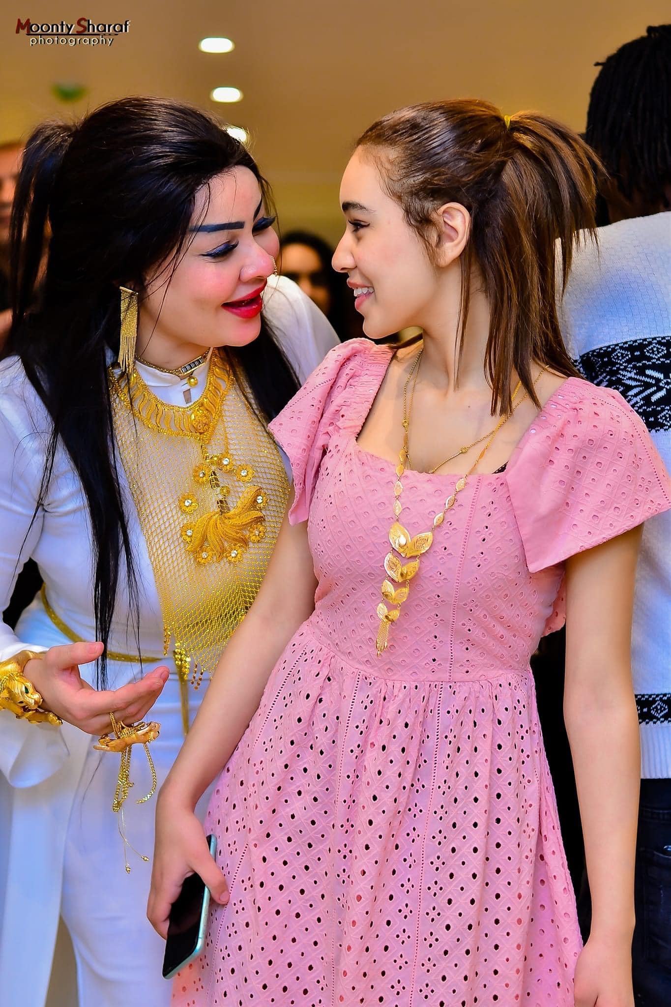 شاهد بالفيديو.. سيدة الأعمال السودانية الشهيرة المقيمة في القاهرة "هبة كايرو": لقبوني بعمدة السودانيين في مصر وتزوجت من مصري وقدمت المساعدة لبلدي خلال الحرب 10 340750285 972976073709702 7249499565347688613 n