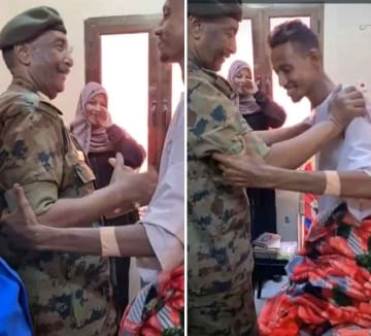 شاهد بالفيديو.. زيارة المرعب "المصباح طلحة" قائد لواء البراء بن مالك لعدد من معسكرات التدريب في السودان 1 المصباح 1