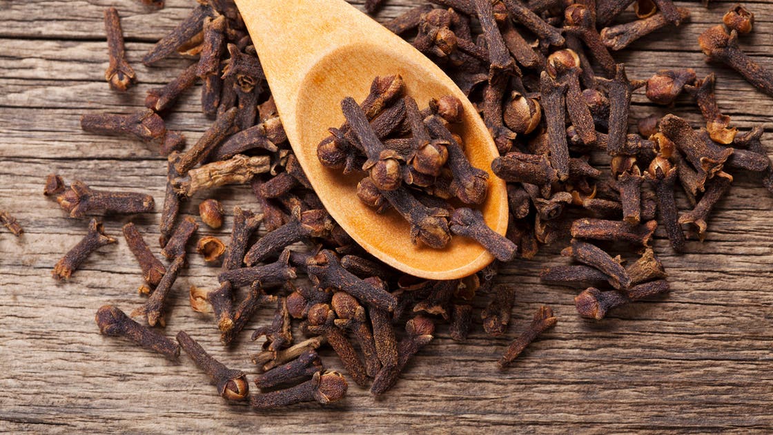 تعرف على فوائد القرنفل الـ11 واستخدامات زيته.. واحذر أضراره المحتملة 10 قرنفل