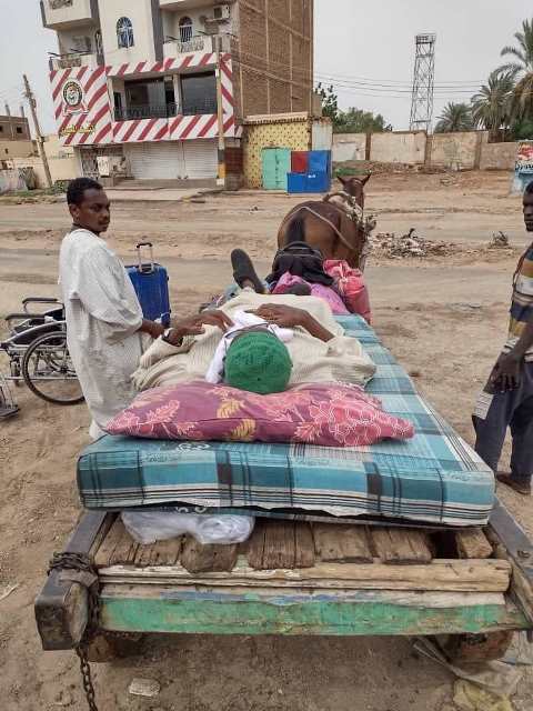 شاهد فيديو جديد لأشهر شعراء السودان.. رصاصة أصابت سريره 10 هاشم صديق 1