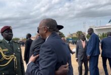 رئيس مجلس السيادة يتسلم رسالة خطية من شقيقه رئيس جمهورية جنوب السودان 32 burhan selfa23