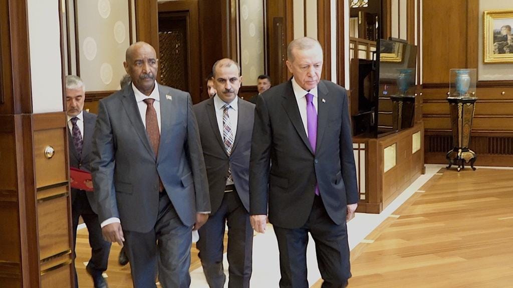 شاهد بالصور.. الرئيس التركي يستقبل رئيس مجلس السيادة والرئيسان يعقدان جلسة مباحثات 14 burhanturkey