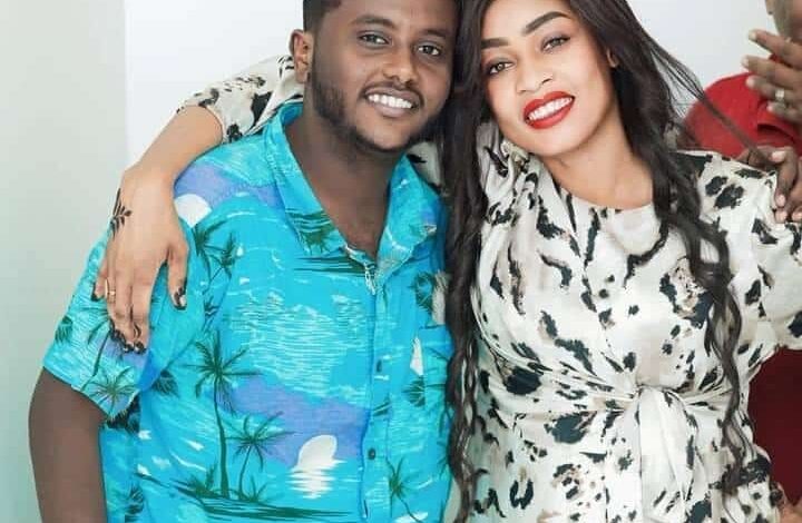 بالصورة.. بعد ظهورها معه في لقطة مثيرة.. ما هي حقيقة زواج الفنانة مروة الدولية من مدير أعمالها الذي يصغر سناً بالقاهرة؟ 1 391615431 811278951002040 114159440498270646 n 1