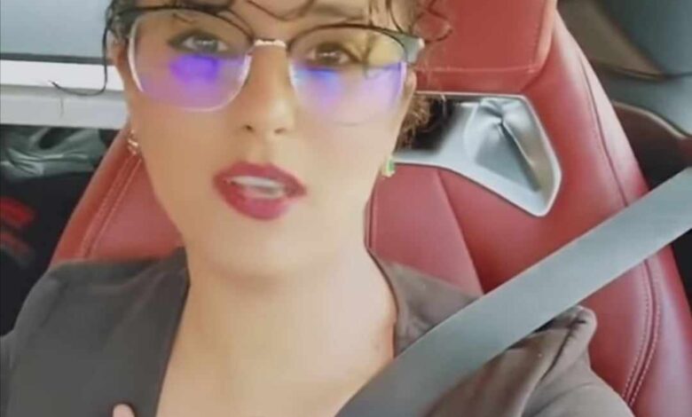 شاهد بالفيديو.. حسناء تونسية فائقة الجمال تغني داخل سيارتها (سائلين عليك كل العباد) وتقول: (والله اني أدمنت الأغاني السودانية والسودان زاتو) 1 396222168 338387468738380 2739794041890466692 n