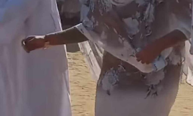 شاهد بالصورة والفيديو.. راقصة حسناء تخطف الأضواء بوصلة رقص مثيرة خلال حفلة "طمبور" والجمهور يتغزل: (دا الرقيص ولا بلاش وحقو القونات يتفرجن فيها ويتعلمن) 1 400736754 1167811914623369 3613265620550029163 n