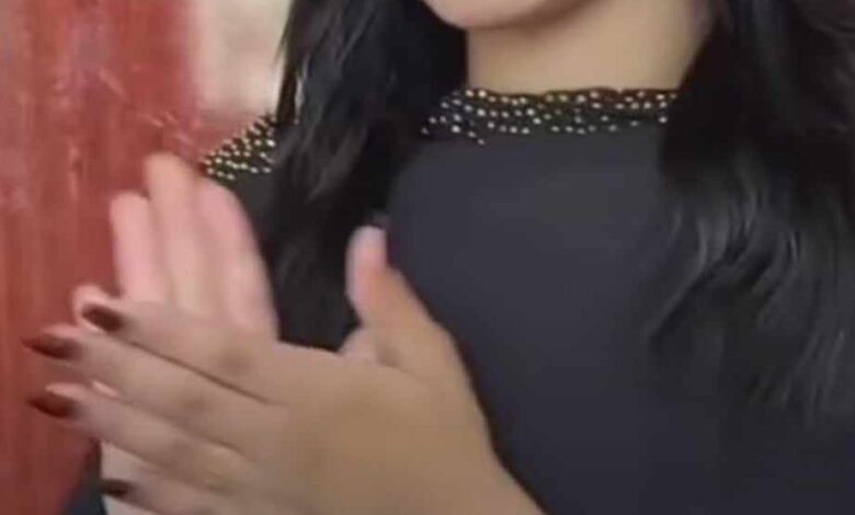 شاهد بالصورة والفيديو.. حسناء سودانية تتمايل في الرقص على أنغام أغنية "الفحيل" والجمهور يتفاعل: (انتي تستاهي يغني ليك وردي) 1 400829571 305129569174391 7660565816589624549 n