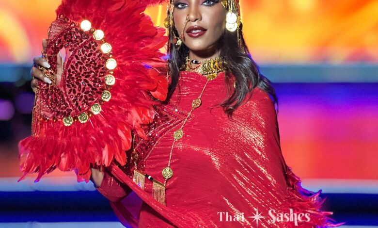 شاهد بالصور.. الحسناء السودانية تسابيح دياب تبهر الجمهور العالمي المتابع بثوب "الجرتق" السوداني وتخطف به المركز الثاني في مسابقة ملكة جمال العالم 1 419917840 288699367539174 361352612983883378 n