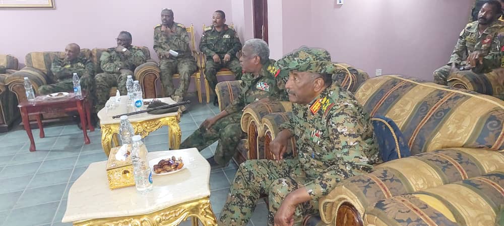 تأهبا لعودة وتدفق المواطنين.. نظافة سوق وأحياء أمدرمان وإصلاح شبكات الكهرباء والماء وترتيب وتهيئة الطرق 10 البرهان امدرمان