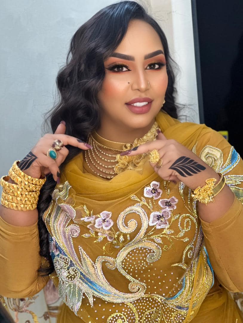 شاهد بالفيديو.. خلال استضافتها بقناة العربية.. الفنانة هدى عربي تدعم القوات المسلحة وترد على متابع أرسل لها: (أتحداك تقدري تجيبي سيرة الجيش في الحلقة) 10 هدى عربي نيولوك