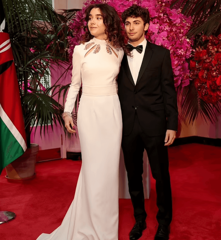 حفيدة بايدن تواعد شابا عربيا؟ 10 بنت بايدن