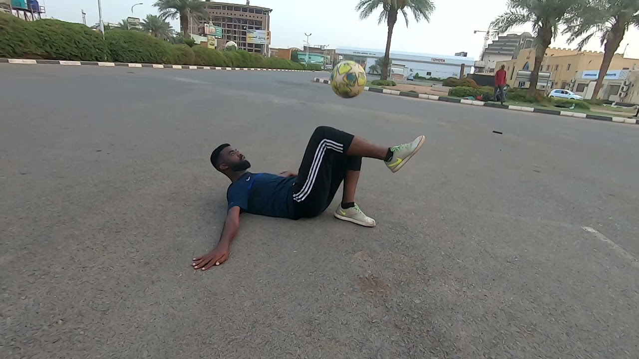 عبد الله عماد كرة استعراضية