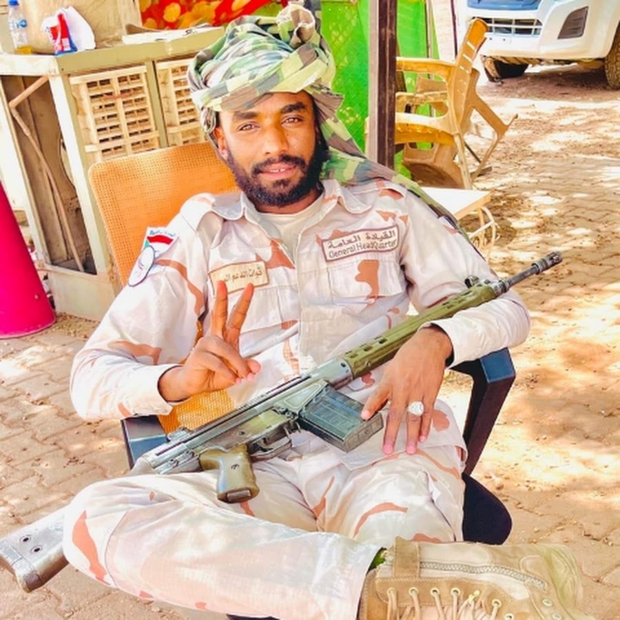 شاهد بالفيديو.. بعد تهديدات عبد الرحيم دقلو للهاربين من القتال بالتصفية.. الجوفاني يعود للظهور من نيالا ويتوعد بدخول "شندي" و "الدبة" 10 جوفاني