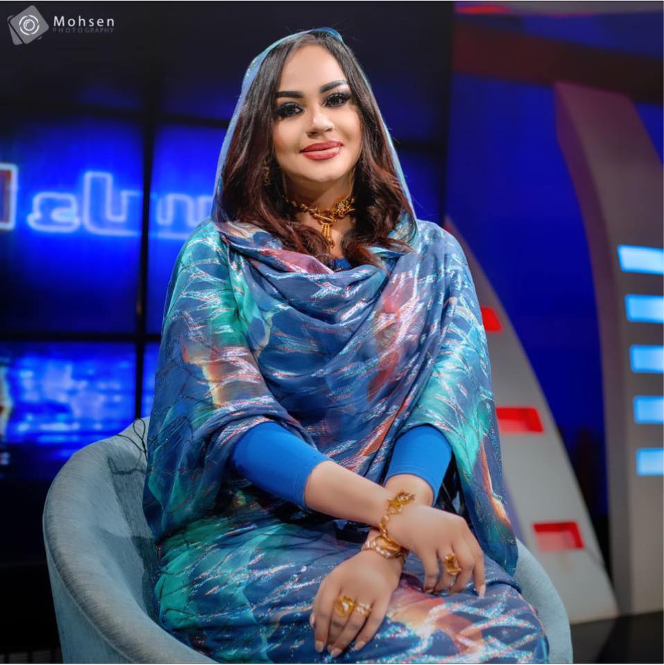 شاهد بالفيديو.. فاتنة الإعلام السوداني تبهر جمهورها ومتابعيها بنيولوك جديد 10 اسراء سليمان