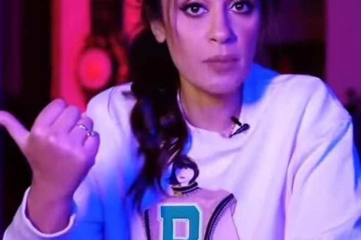 شاهد بالصورة والفيديو.. نجمة سوشيال ميديا "مصرية" تشرح لمتابعيها معنى العبارة السودانية الشهيرة التي تقال عند الغضب (ما تطلع ميتينا) من أين جاءت وما هي قصتها وما علاقة الخليفة التعايشي بها؟ 1 449608378 891655406117466 7559123922341293279 n