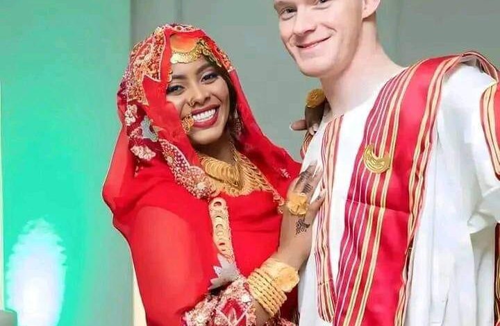 شاهد بالصورة.. زواج فتاة سودانية من شاب فرنسي يشعل مواقع التواصل الاجتماعي 1 450077928 446754124844042 4997878744507474077 n