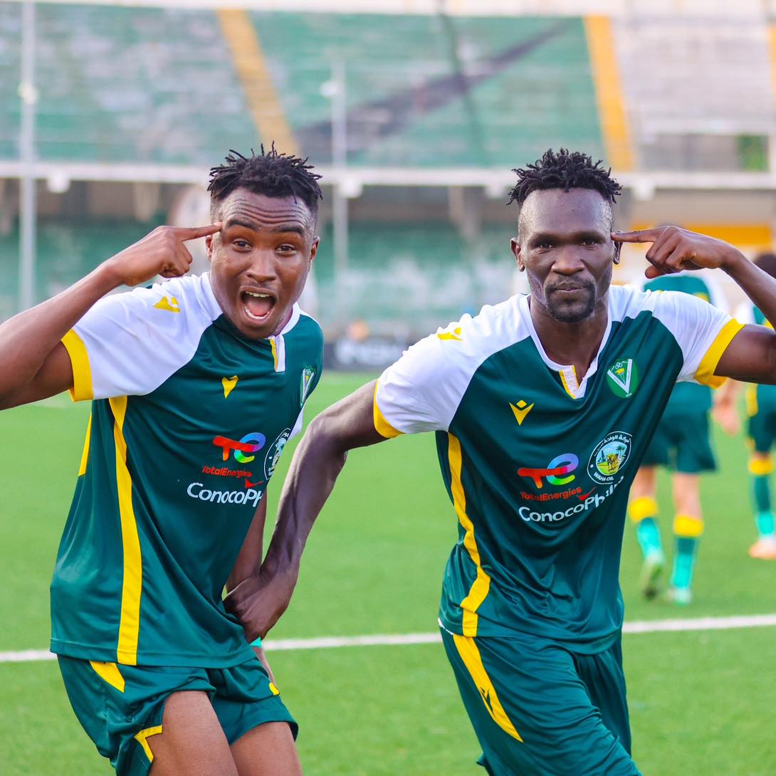 شاهد بالفيديو.. لاعب المريخ السوداني المعار إلى النصر الليبي يرقص على الطريقة الأفريقية خلال احتفالات فريقه بتحقيق الدوري في إيطاليا 10 450427949 940180571481694 8574496882700846284 n