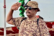 البرهان يتلقى تهاني العيد من قيادات الجيش والشرطة 49 FB IMG 1722404281997