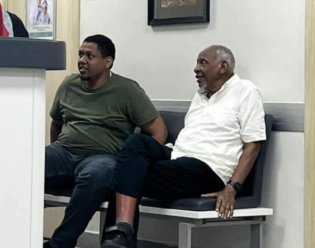 شاهد بالصورة والفيديو.. القيادي بحزب المؤتمر الوطني نافع علي نافع يصل تركيا ومتابعون يكشفون سبب الزيارة 10 IMG 20240730 071737