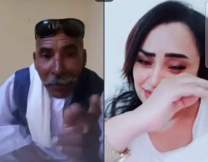 شاهد.. الفيديو الذي أثار ضحكات الجمهور.. فتاة حسناء تخدع التيك توكر السوداني أبو أحمد وتزعم أنها تبكي من أجل أن يوافق على الزواج منها والأخير يصدق ويتفاخر:(أنا تسببت في بكاء العالم كله) 10 450039287 1027311032272999 3365612999861298525 n