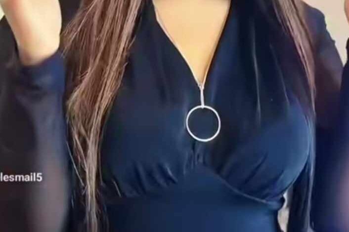 بالصور والفيديو.. المودل والممثلة السودانية الحسناء هديل إسماعيل تستعرض جمالها وتتمايل في الرقص على أنغام أغنية الفنان علي الشيخ والجمهور يتغزل: (حرام بعد الجمال دا كلو ما متزوجة) 1 462575690 3806749409591550 7475251260790482943 n