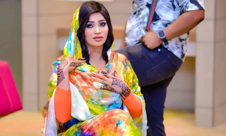 شاهد بالصور.. الفنانة عشة الجبل تعود لإثارة الجدل بإطلالة مع صديقها رجل الأعمال عزيز كوشي 1 466988675 548869401264761 3383045018877412186 n